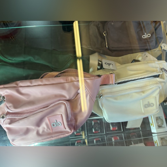 Alo fanny pack main image 5